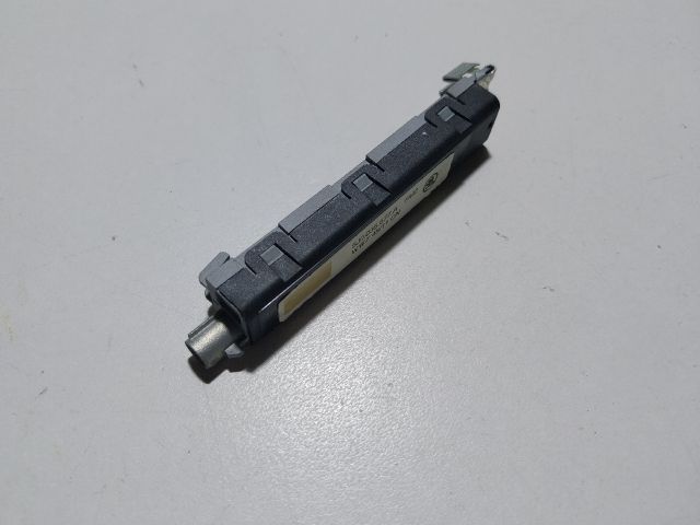 bontott SKODA ROOMSTER Antenna Erősítő