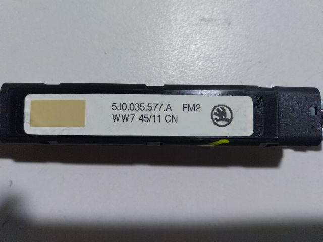 bontott SKODA ROOMSTER Antenna Erősítő