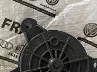 bontott SKODA ROOMSTER Bal első Ablakemelő Motor