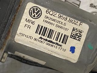 bontott SKODA ROOMSTER Bal első Ablakemelő Motor