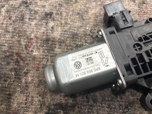 bontott SKODA ROOMSTER Bal első Ablakemelő Motor