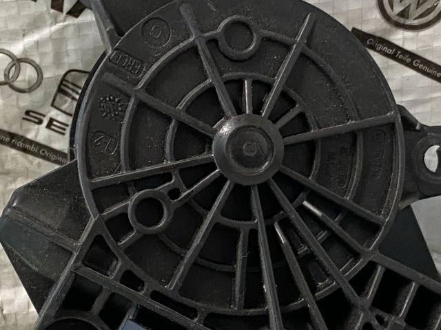 bontott SKODA ROOMSTER Bal első Ablakemelő Motor