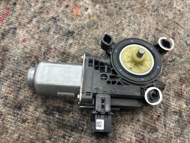 bontott SKODA ROOMSTER Bal első Ablakemelő Motor