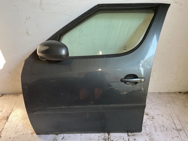 bontott SKODA ROOMSTER Bal első Ajtó (Részeivel)