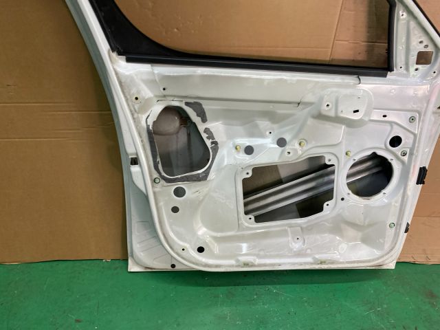 bontott SKODA ROOMSTER Bal első Ajtó (Üres lemez)