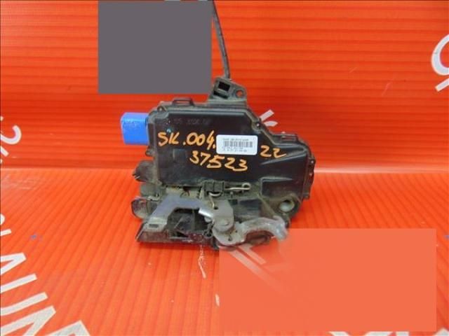 bontott SKODA ROOMSTER Bal első Ajtózár