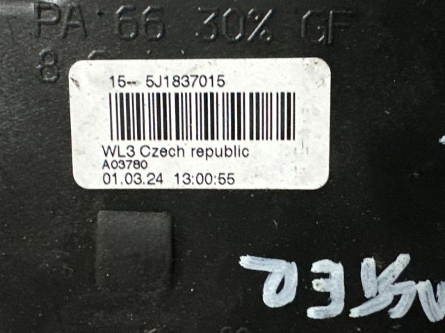 bontott SKODA ROOMSTER Bal első Ajtózár