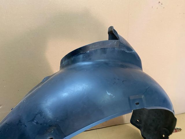 bontott SKODA ROOMSTER Bal első Dobbetét (Kerékjárati, Műanyag)