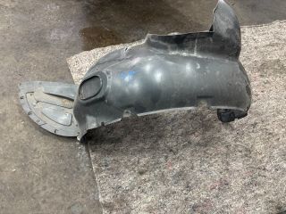 bontott SKODA ROOMSTER Bal első Dobbetét (Kerékjárati, Műanyag)