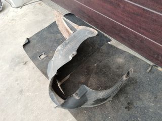 bontott SKODA ROOMSTER Bal első Dobbetét (Kerékjárati, Műanyag)