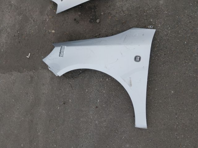 bontott SKODA ROOMSTER Bal első Sárvédő