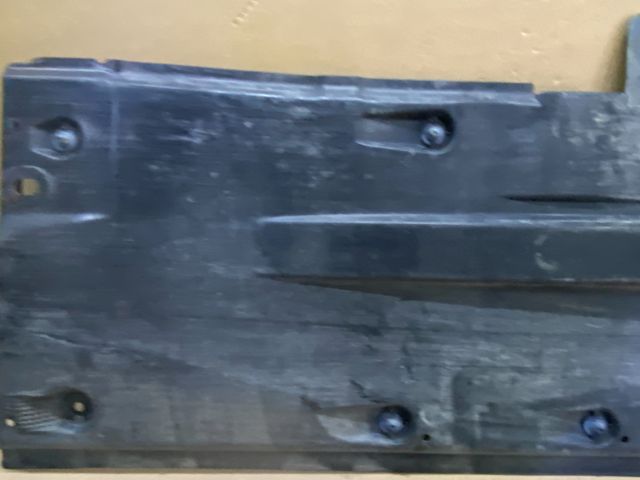 bontott SKODA ROOMSTER Bal Fenéklemez