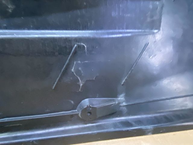 bontott SKODA ROOMSTER Bal Fenéklemez