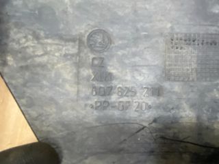 bontott SKODA ROOMSTER Bal Fenéklemez