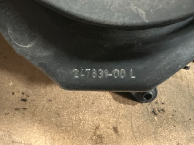 bontott SKODA ROOMSTER Bal Fényszóró