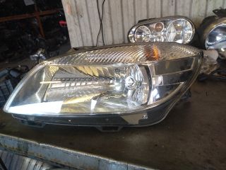 bontott SKODA ROOMSTER Bal Fényszóró