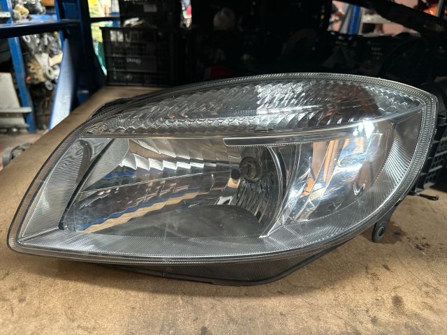 bontott SKODA ROOMSTER Bal Fényszóró