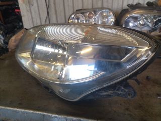 bontott SKODA ROOMSTER Bal Fényszóró