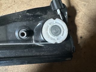 bontott SKODA ROOMSTER Bal hátsó Ablakemelő Szerkezet (Mechanikus)