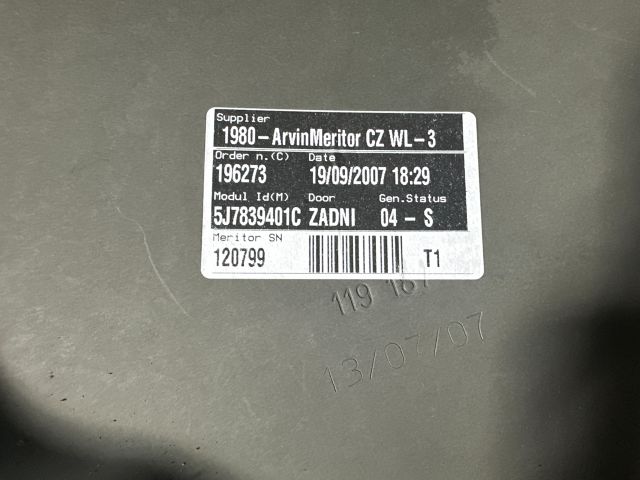 bontott SKODA ROOMSTER Bal hátsó Ablakemelő Szerkezet (Mechanikus)