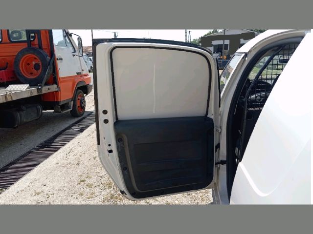 bontott SKODA ROOMSTER Bal hátsó Ajtó (Üres lemez)