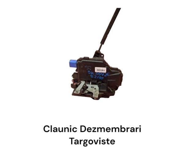 bontott SKODA ROOMSTER Bal hátsó Ajtózár