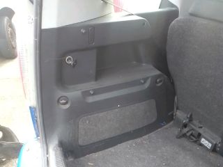 bontott SKODA ROOMSTER Bal hátsó Csomagtér Burkolat (Műanyag)