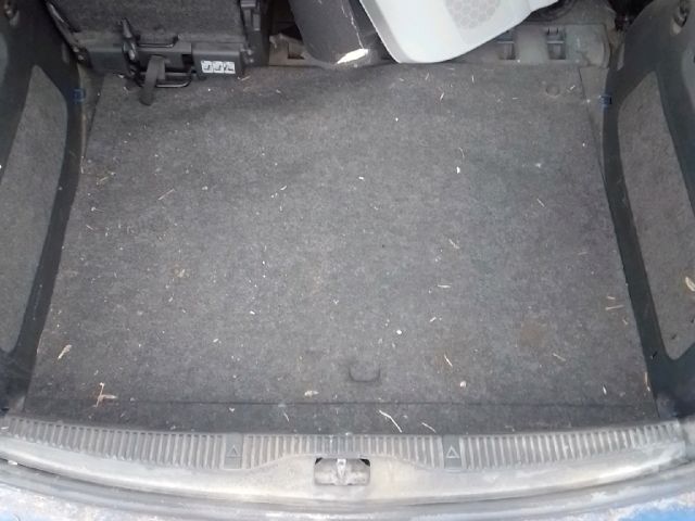 bontott SKODA ROOMSTER Bal hátsó Csomagtér Burkolat (Műanyag)