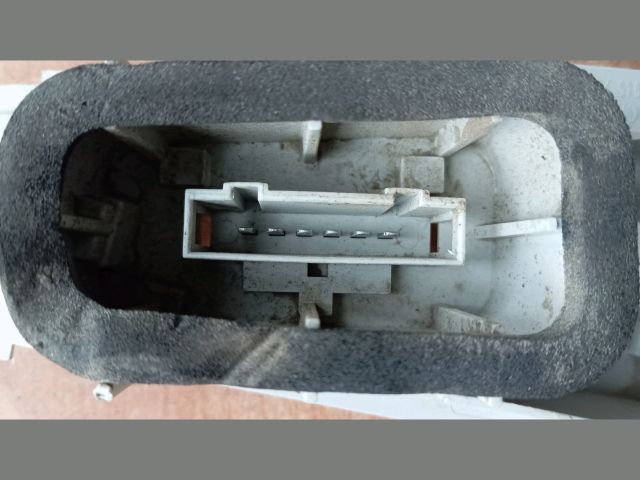 bontott SKODA ROOMSTER Bal Hátsó Lámpa Foglalat