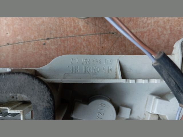 bontott SKODA ROOMSTER Bal Hátsó Lámpa Foglalat