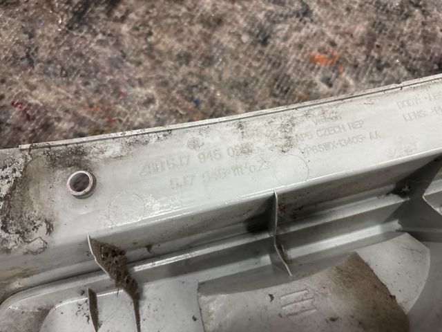 bontott SKODA ROOMSTER Bal Hátsó Lámpa