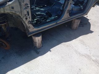 bontott SKODA ROOMSTER Bal Küszöb