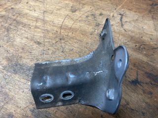 bontott SKODA ROOMSTER Bal Sárvédő Oldaltartó