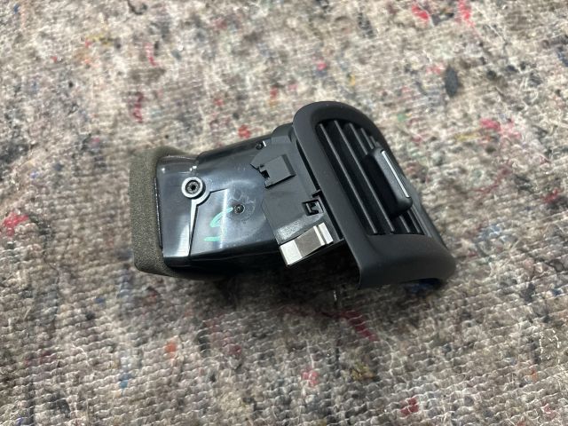 bontott SKODA ROOMSTER Bal Szellőző