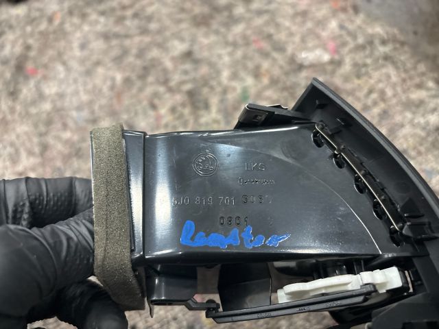 bontott SKODA ROOMSTER Bal Szellőző