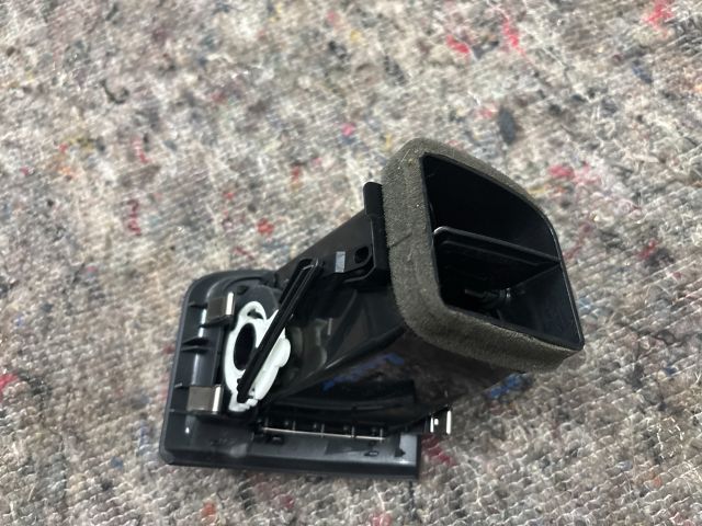 bontott SKODA ROOMSTER Bal Szellőző