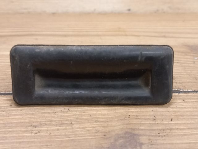 bontott SKODA ROOMSTER Csomagtér Nyitó Kar / Gomb