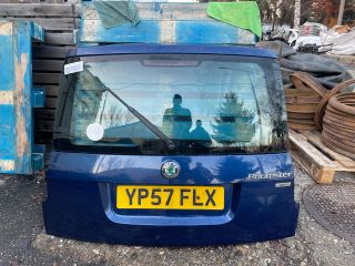 bontott SKODA ROOMSTER Csomagtérajtó (Részeivel)