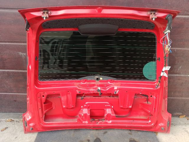 bontott SKODA ROOMSTER Csomagtérajtó (Részeivel)