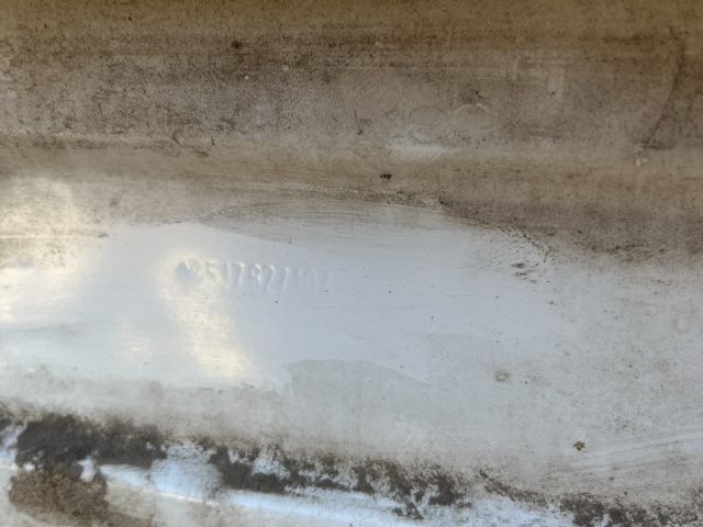 bontott SKODA ROOMSTER Csomagtérajtó (Üres lemez)