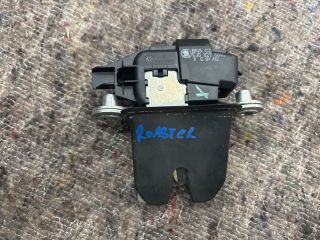 bontott SKODA ROOMSTER Csomagtérajtó Zárszerkezet