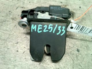 bontott SKODA ROOMSTER Csomagtérajtó Zárszerkezet