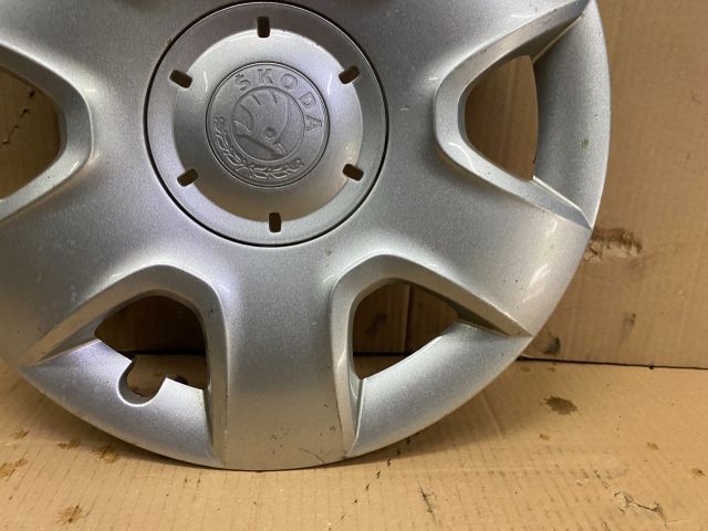 bontott SKODA ROOMSTER Dísztárcsa (1 db)