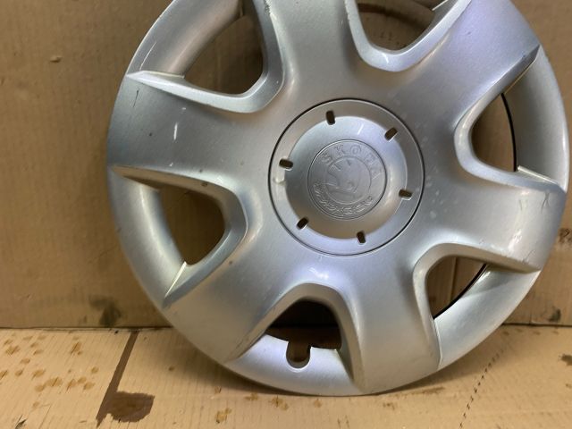bontott SKODA ROOMSTER Dísztárcsa (1 db)
