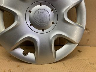 bontott SKODA ROOMSTER Dísztárcsa (1 db)