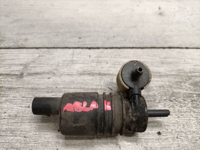 bontott SKODA ROOMSTER Első Ablakmosó Szivattyú