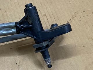 bontott SKODA ROOMSTER Első Ablaktörlő Szerkezet Motorral