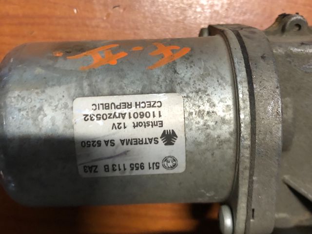 bontott SKODA ROOMSTER Első Ablaktörlő Szerkezet Motorral