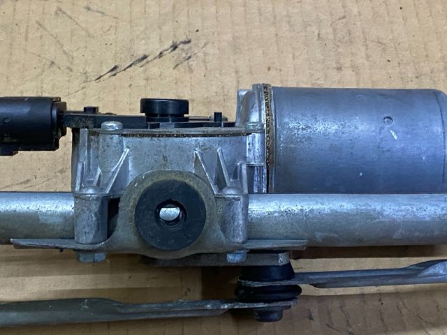 bontott SKODA ROOMSTER Első Ablaktörlő Szerkezet Motorral