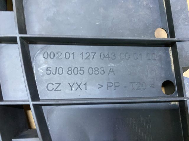 bontott SKODA ROOMSTER Első Lökhárító Alsó (Műanyag)